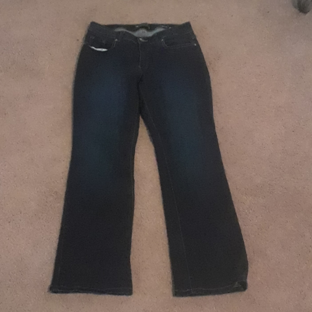 Lee curvy fit jeans.